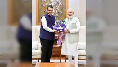 PM Modi Extends Birthday Wishes to CM Fadnavis