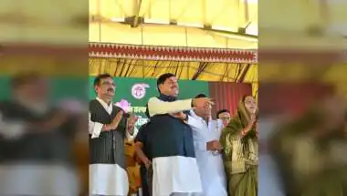 MP CM Transfers Rs 3,300 Cr to Over 82 Lakh Farmers