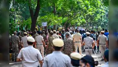 Delhi Govt Spares Genuine Students in Jantar Mantar FIRs