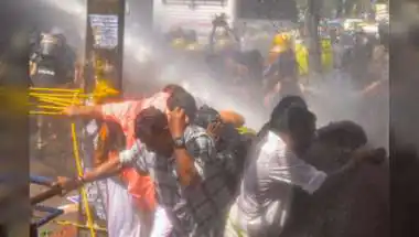 Water Cannons Used as Karni Sena Protesters March in Jaipur