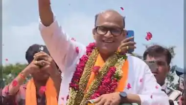 BJP’s Satish Patel Wins Manjalpur Bypoll, Dedicates Victory