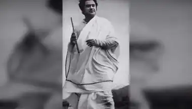 Jackie Shroff Pays Tribute to Kishore Kumar, Shashikala