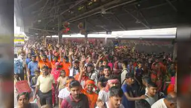 ER Makes Special Arrangements for Tarakeswar Pilgrim Rush