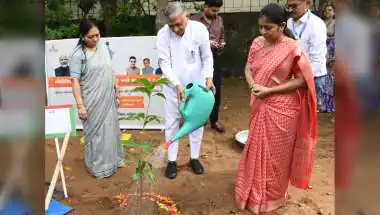 Gujarat Plants 10,000 Trees Across 289 ITIs in Green Drive