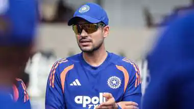 Gill Misses Day 1 of Warm-Up Due to Finger Injury