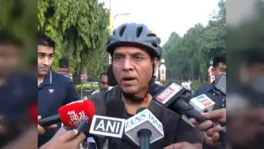 Har Ghar Tiranga Cycle Yatra Promotes Fitness in Delhi