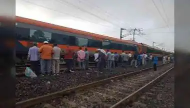 Shravani Mela Special Coach Derails in Jharkhand; None Hurt