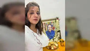 Monalisa Remembers Late Father on His First Death Anniversary